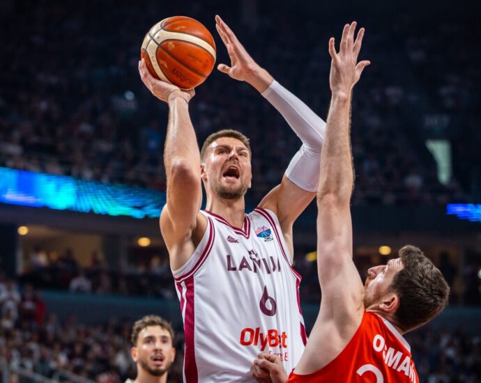 how-to-watch-serbia-vs-latvia-at-eurobasket-2025:-nikola-jokic-vs.-kristaps-porzingis