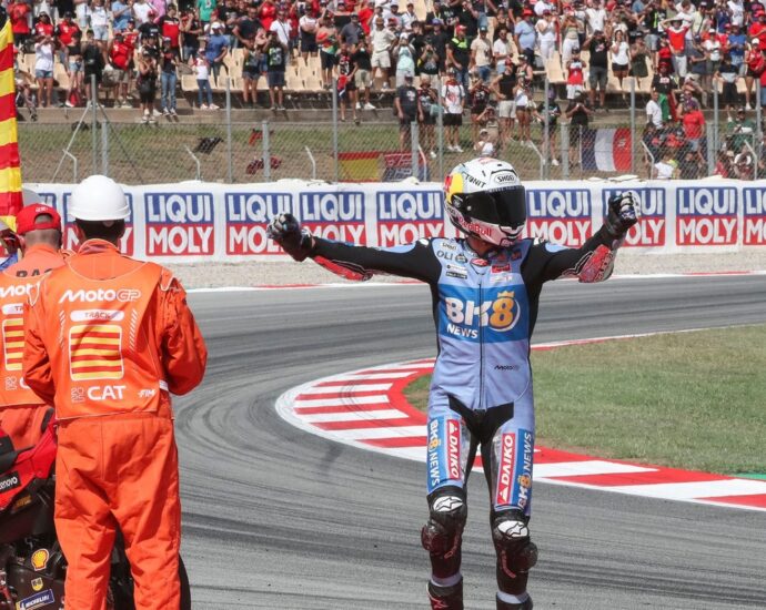 alex-marquez-raised-middle-finger-at-turn-10-after-catalan-gp-victory