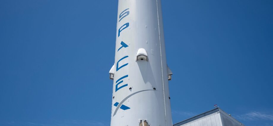 SpaceX Strengthens 5G Push with $17B Spectrum Have Deal