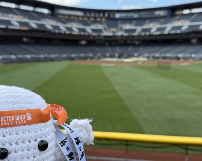 saveeli-2-:-with-a-little-help-from-my-friends