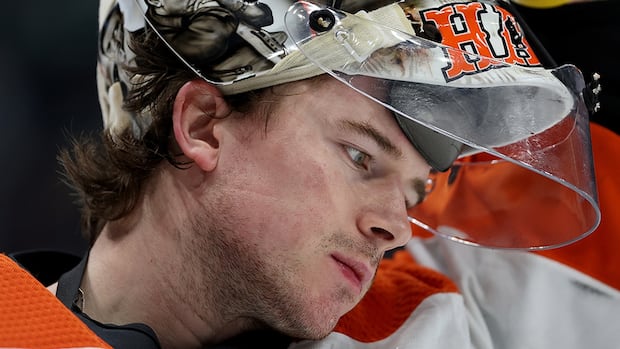 >-carter-hart-won’t-return-to-flyers-after-sexual-assault-acquittal,-gm-says