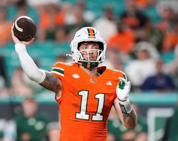 miami’s-carson-beck-has-faced-florida-multiple-times.-he’s-now-going-to-play-them-as-a-hurricane