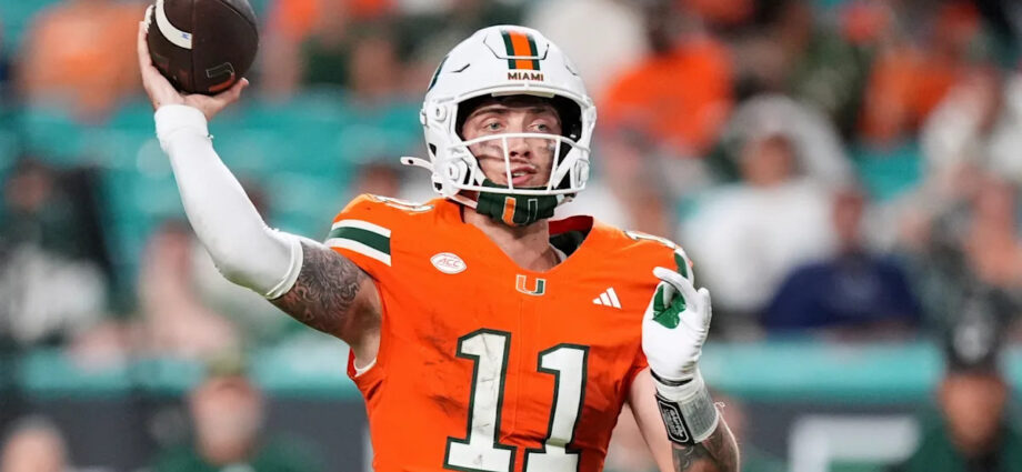 miami’s-carson-beck-has-faced-florida-multiple-times.-he’s-now-going-to-play-them-as-a-hurricane