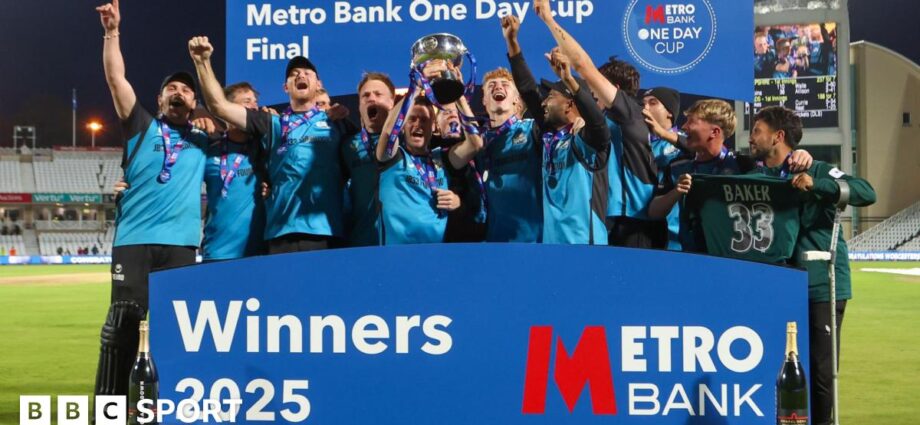 worcs-beat-hants-in-dramatic-one-day-cup-final