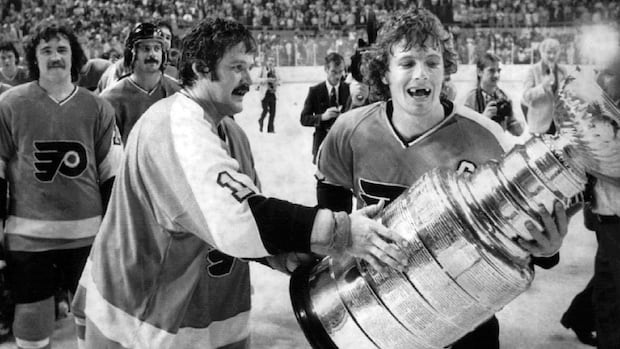 >-legendary-flyers-goalie-bernie-parent,-2-time-stanley-cup-champion,-dead-at-80