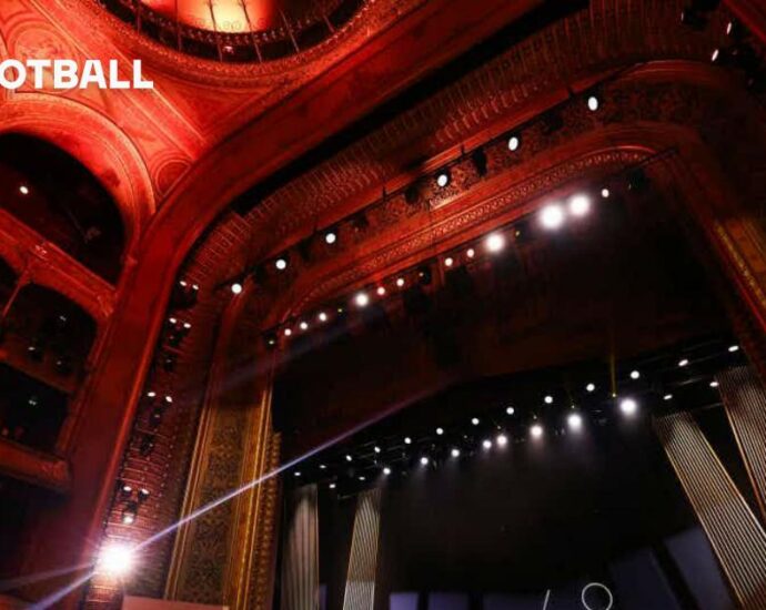 -full-of-style:-how-the-superstars-arrive-at-the-ballon-d’or