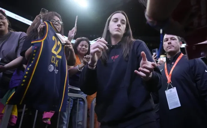 why-is-caitlin-clark-not-playing?-what-to-know-about-fever-star’s-injury-status-for-wnba-playoffs