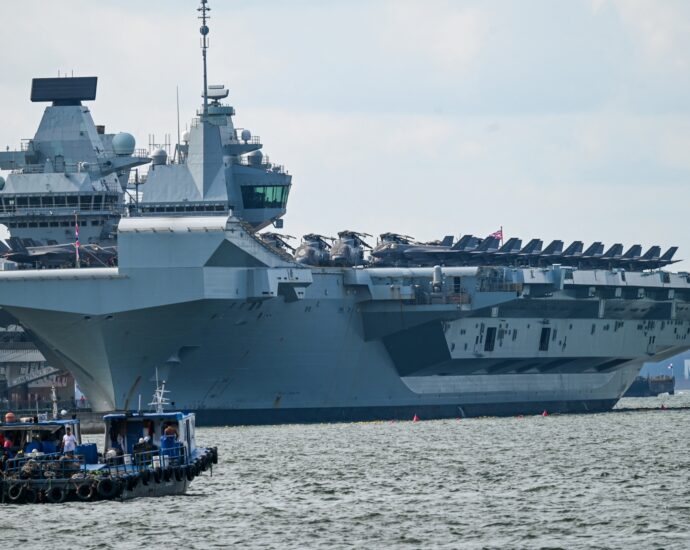 British Plane Provider Sails Thru Contested South China Sea