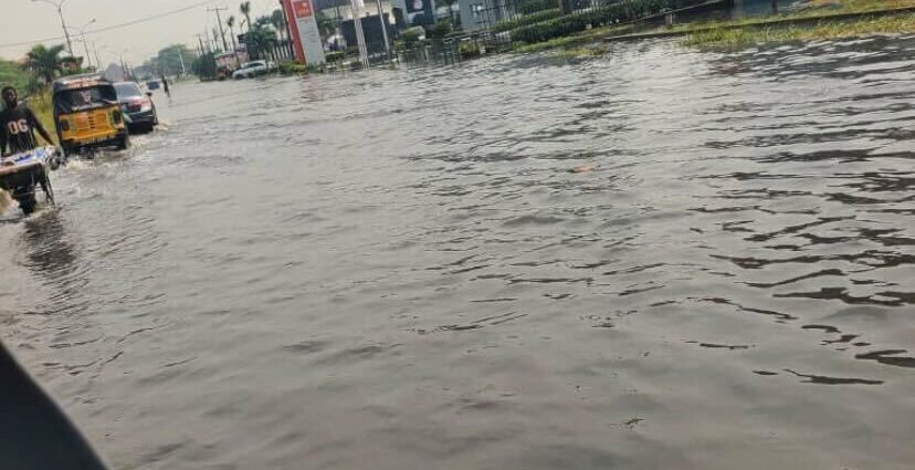 Heavy rainfall floods Lagos, residents fight to navigate streets