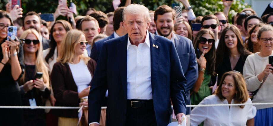 As govt shutdown attracts closer, congressional leaders will meet Trump