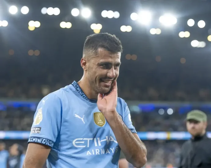rodri-issues-heartfelt-message-to-manchester-city-fans-for-‘incredible’-support-following-injury