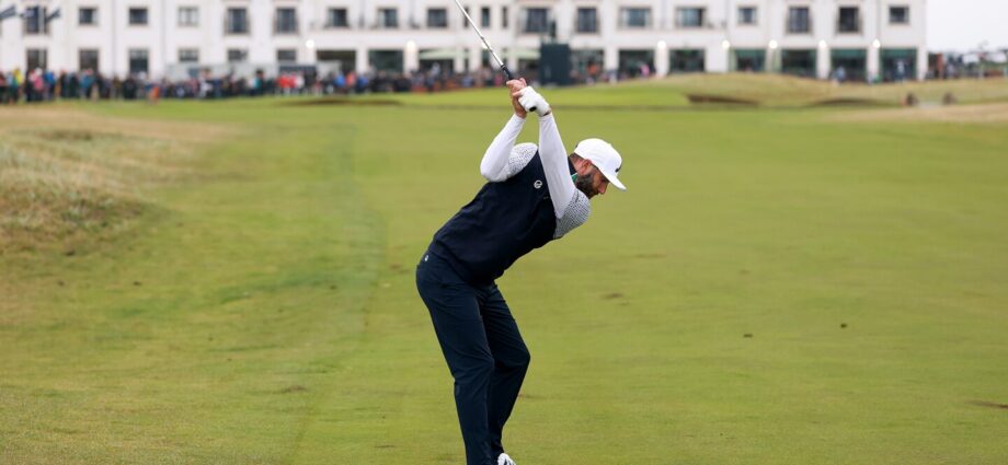 dustin-johnson-fires-64-at-carnoustie-to-sit-one-off-lead-at-alfred-dunhill-links