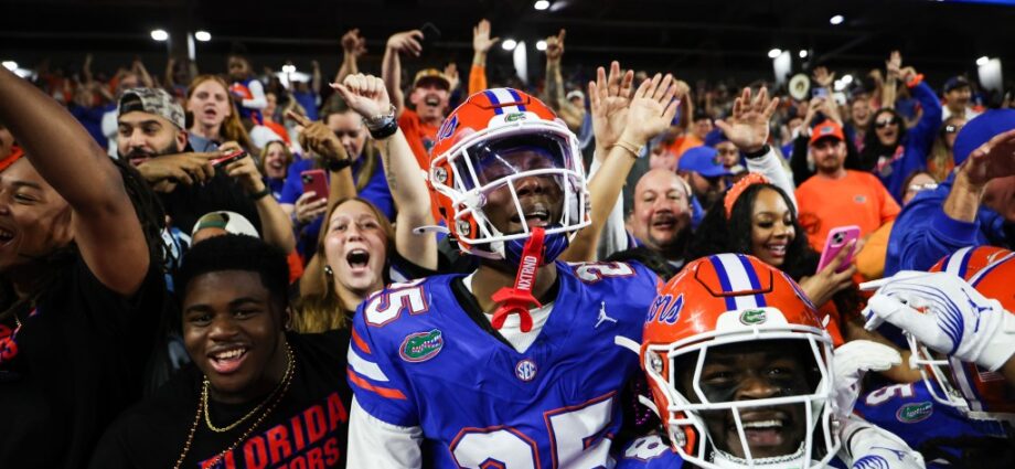 gator-cormani-mcclain’s-first-start-in-swamp-serves-as-a-special-moment-for-a-mother-and-son