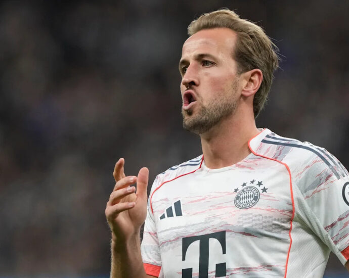 kane-says-he’ll-be-‘fine’-for-england-duty-despite-injury-scare-with-bayern