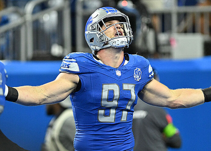 2025-26-nfl-defensive-player-of-the-year-award-odds:-hutchinson-silences-the-doubters