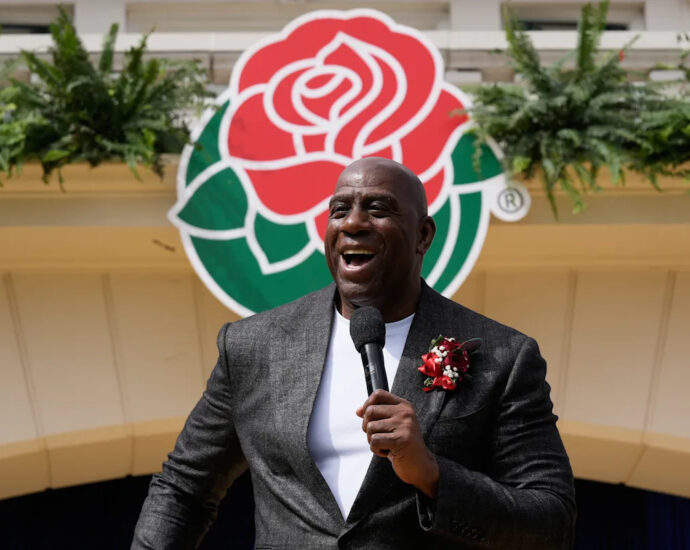magic-johnson-to-lead-137th-rose-parade-as-grand-marshal