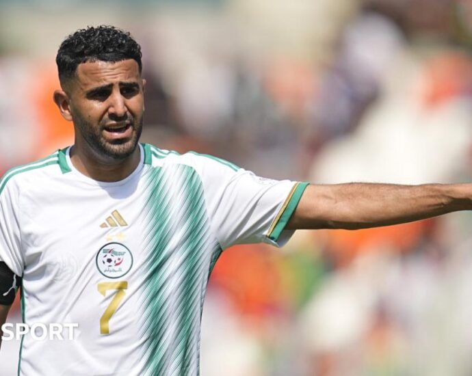 mahrez-leads-algeria-back-to-world-cup-finals