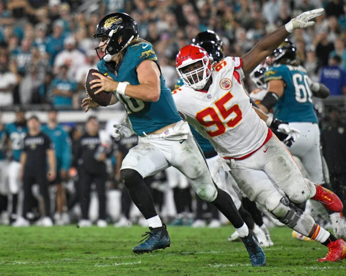 chris-jones-owns-up-to-mistake-in-chiefs’-loss-to-jaguars:-‘it’s-a-teaching-point-for-me,’-he-says