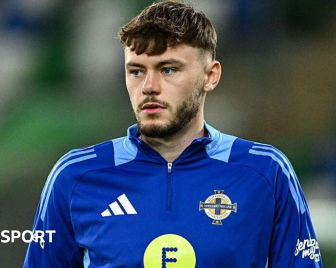 watch:-under-way-in-belfast-as-northern-ireland-face-slovakia