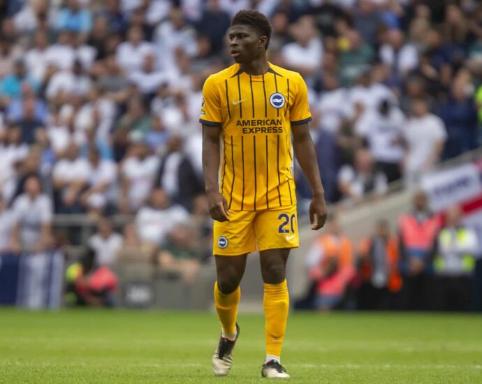 brighton-confirm-carlos-baleba-stance-amid-man-united-interest