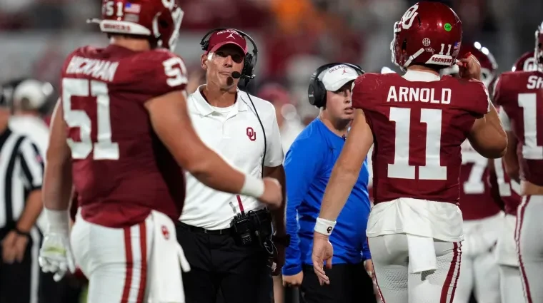 big-12-takes-unexpected-shot-at-oklahoma’s-brent-venables