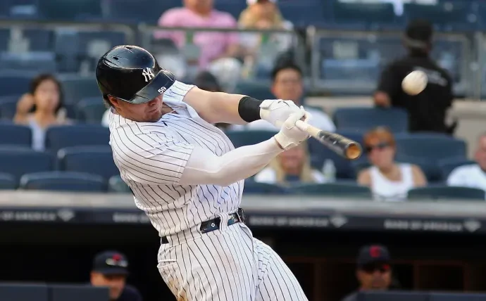 yankees’-former-home-run-champion-signs-new-contract-in-japan