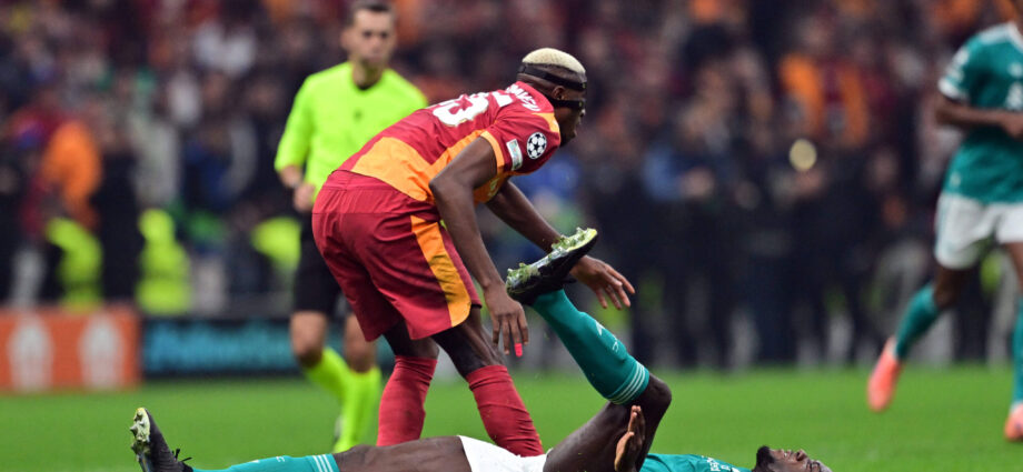 team-news:-nine-players-could-miss-liverpool-vs-man-united