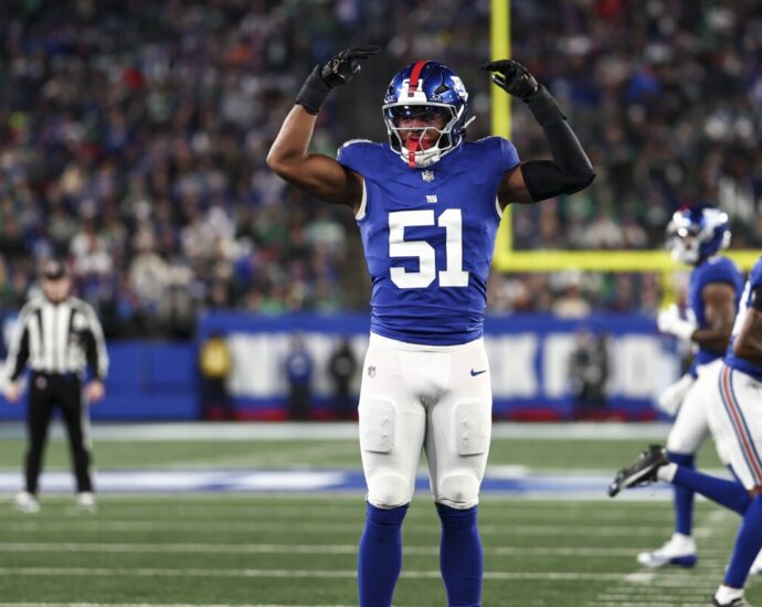 abdul-carter-is-active-for-the-giants