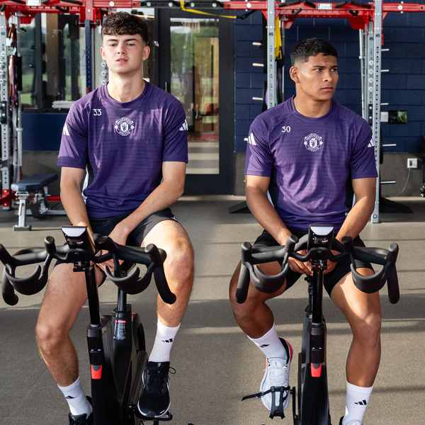 Leon and Fredricson with U21s for Barnsley clash