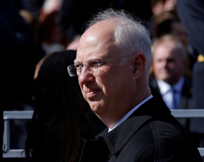 Putin’s funding envoy Dmitriev continues talks with US officials