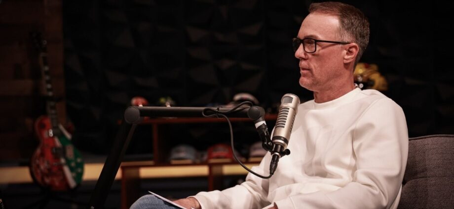 Harvick expects ‘nuclear meltdown’ if Heim and Zilisch lose championships