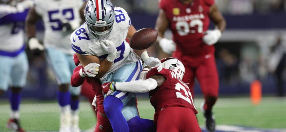 Cowboys vs Cardinals: Social media response to the Arizona ambush