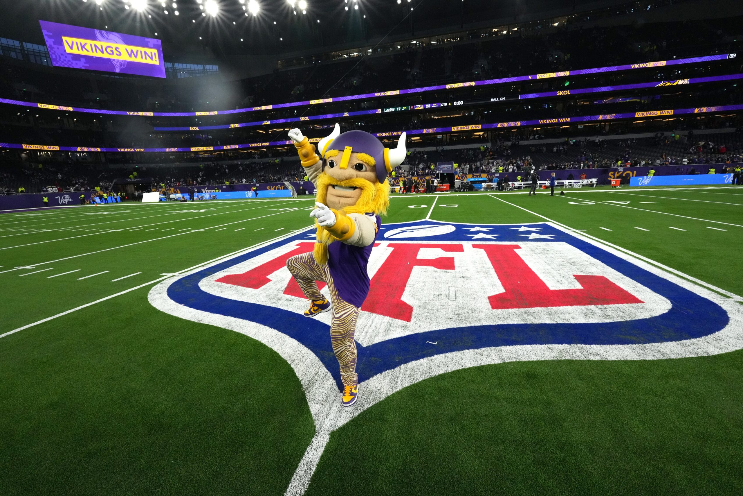 Vikings Rookie Makes the PFF Midseason All-Expert Team