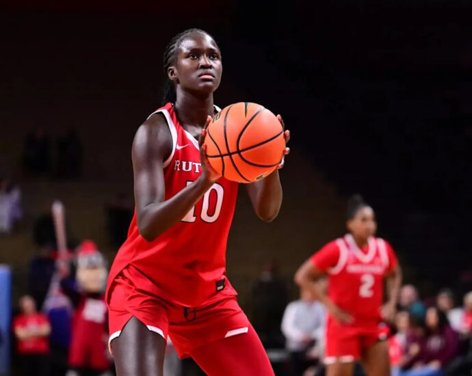 rutgers-hangs-on-to-defeat-rhode-island-68-63-in-recess-game