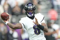 lamar-jackson-returns-to-ravens-practice-ahead-of-the-week-11-matchup-vs.-the-browns