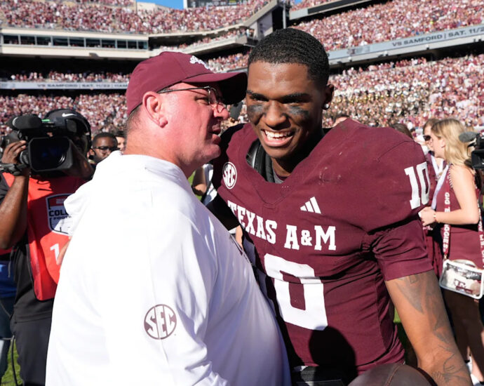 marcel-reed’s-leadership-and-talent-propel-no.-3-texas-a&m-to-1st-10-0-start-since-1992