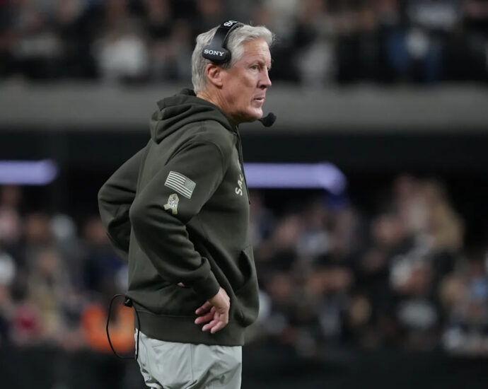 pete-carroll’s-stubbornness-is-holding-las-vegas-raiders’-future-back