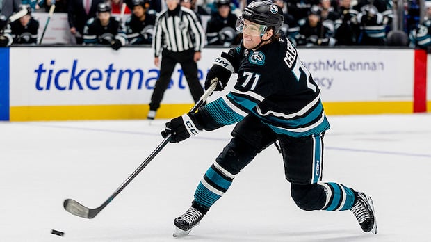 >-celebrini-joins-gretzky,-crosby-as-lone-nhl-teens-with-30-points-in-first-20-games-of-a-season