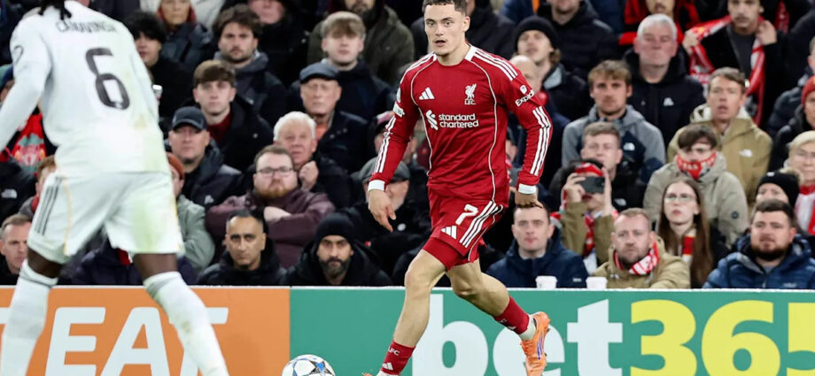 “he’s-playing-well!”-–-john-barnes-defends-liverpool-summer-signing