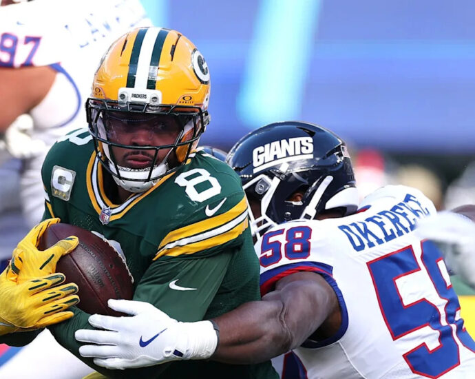 josh-jacobs-back-at-practice-thursday