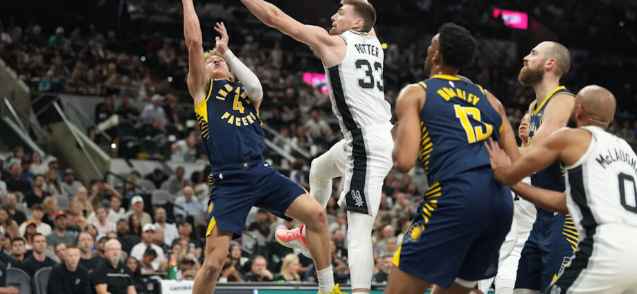 tyrese-haliburton,-pacers-show-love-to-taelon-peter,-g-league-team