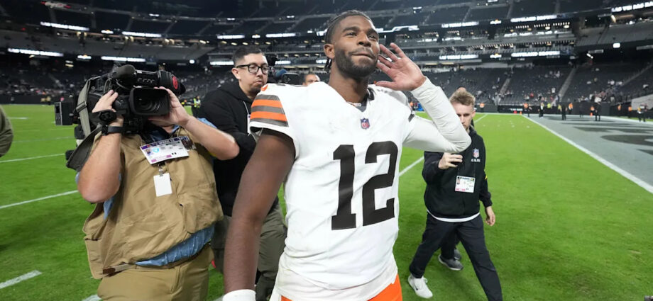 browns-reverse-course,-will-start-shedeur-sanders-over-dillon-gabriel