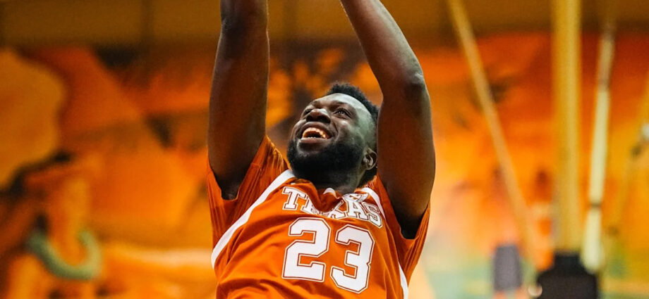 texas-beats-chaminade,-119-78,-in-turnover-plagued-win
