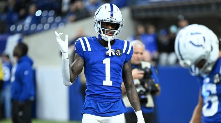 sauce-gardner-injury-update:-colts-star-db-helped-off-field-with-non-contact-calf-injury