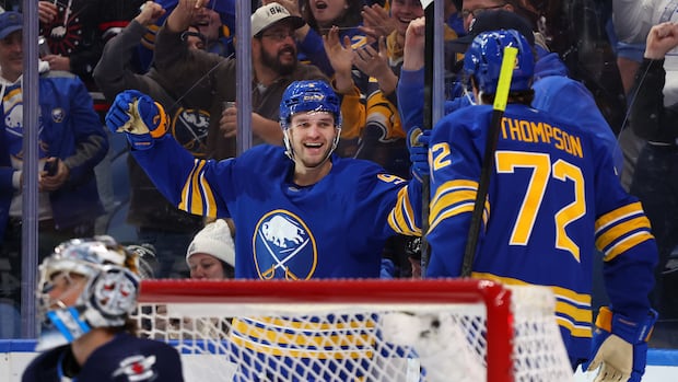 >-norris-returns-to-sabres-lineup,-records-3-points-in-5-1-triumph-over-jets