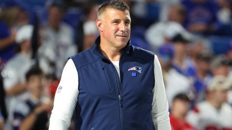 patriots-predicted-to-pursue-franchise-changing-$140-million-trade